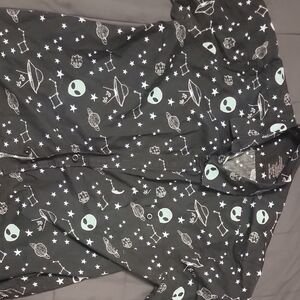 Black Space Alien Print Top